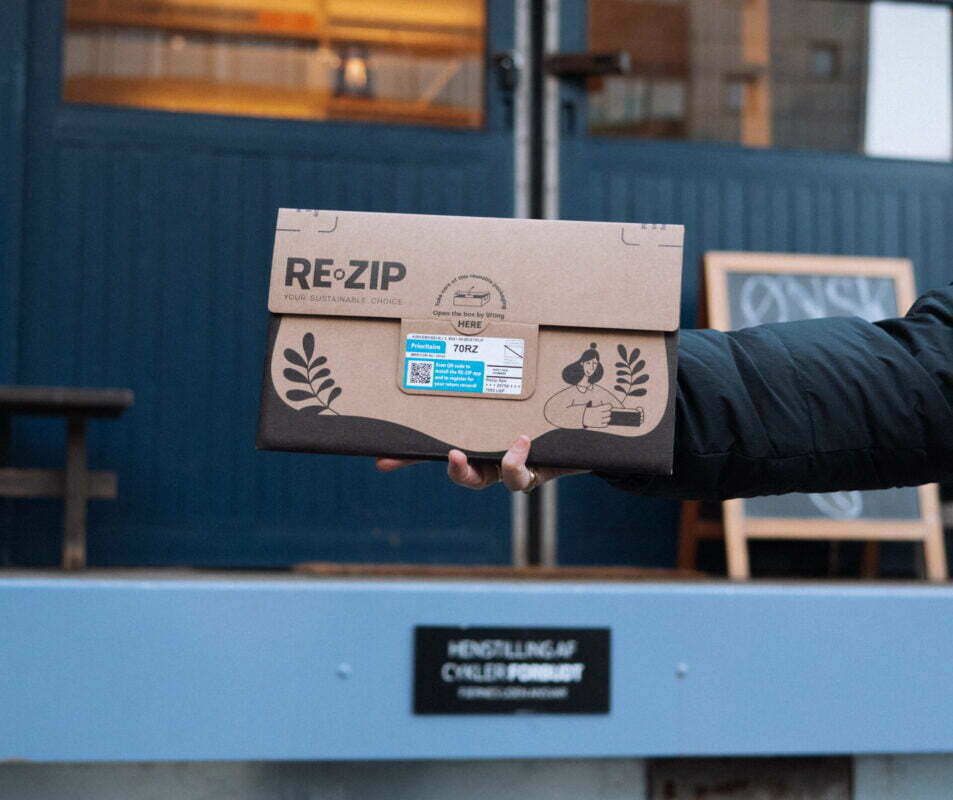 re-zip packaging in front of ØNSK office - organic coffee from ØNSK