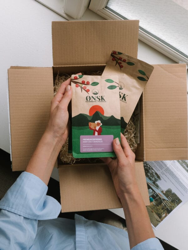 Økologisk-Kaffe-Online-Hele-bønner-eller-Formalet