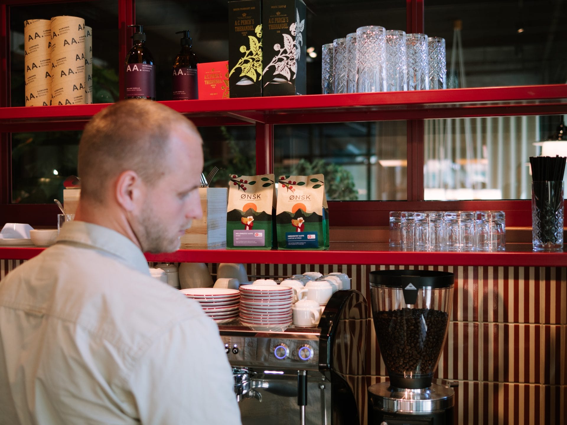 Kaffeløsning til cafe-Aamanns-ØNSK-professionel kaffeløsning