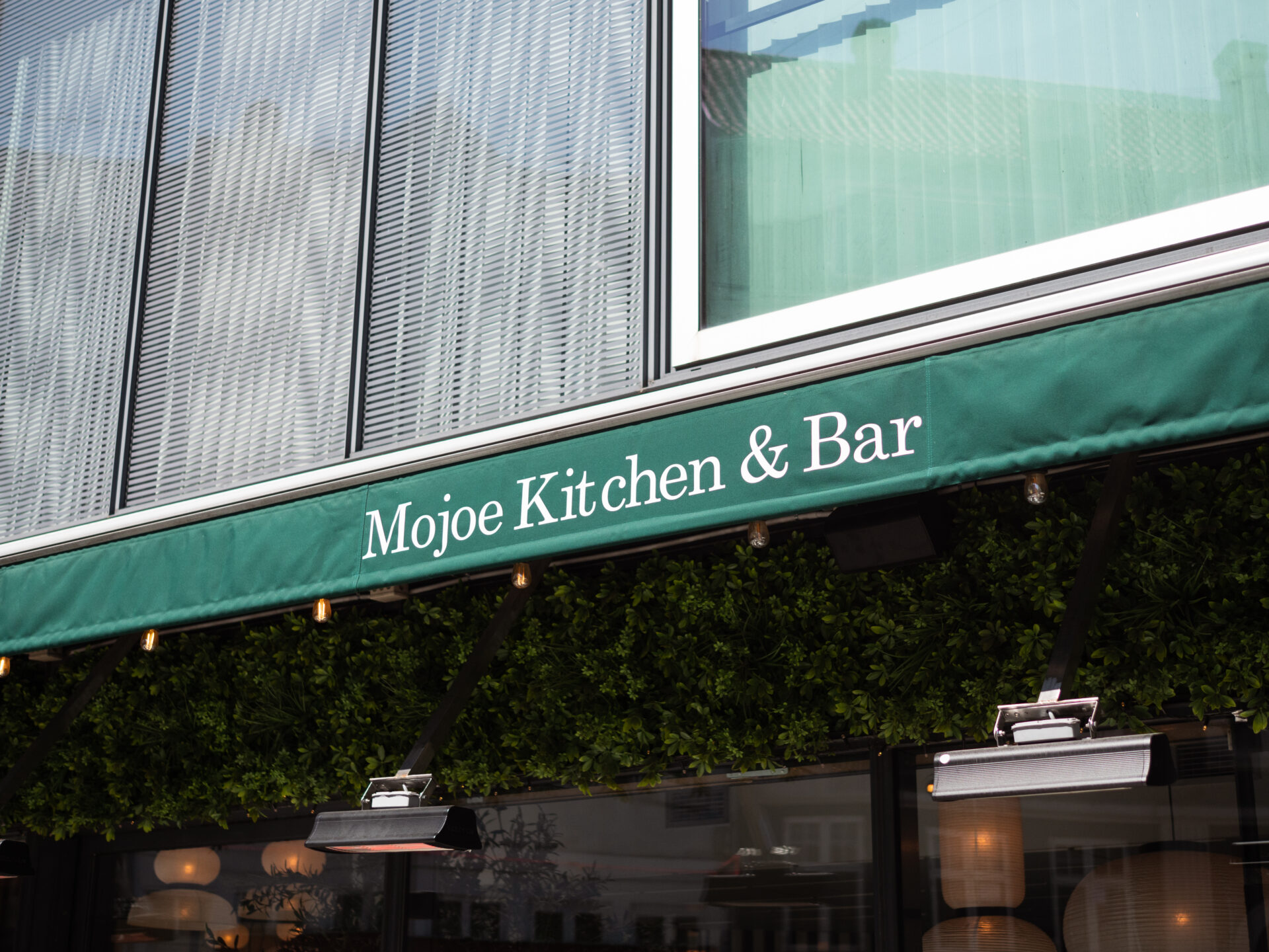 Mojoe kitchen and bar-ønsk-cafe-kaffeløsning