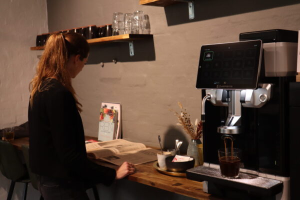 Eversys kaffemaskine_Meyers_kaffeløsning_Eversys Legacy_ØNSK-kaffe-til-erhverv