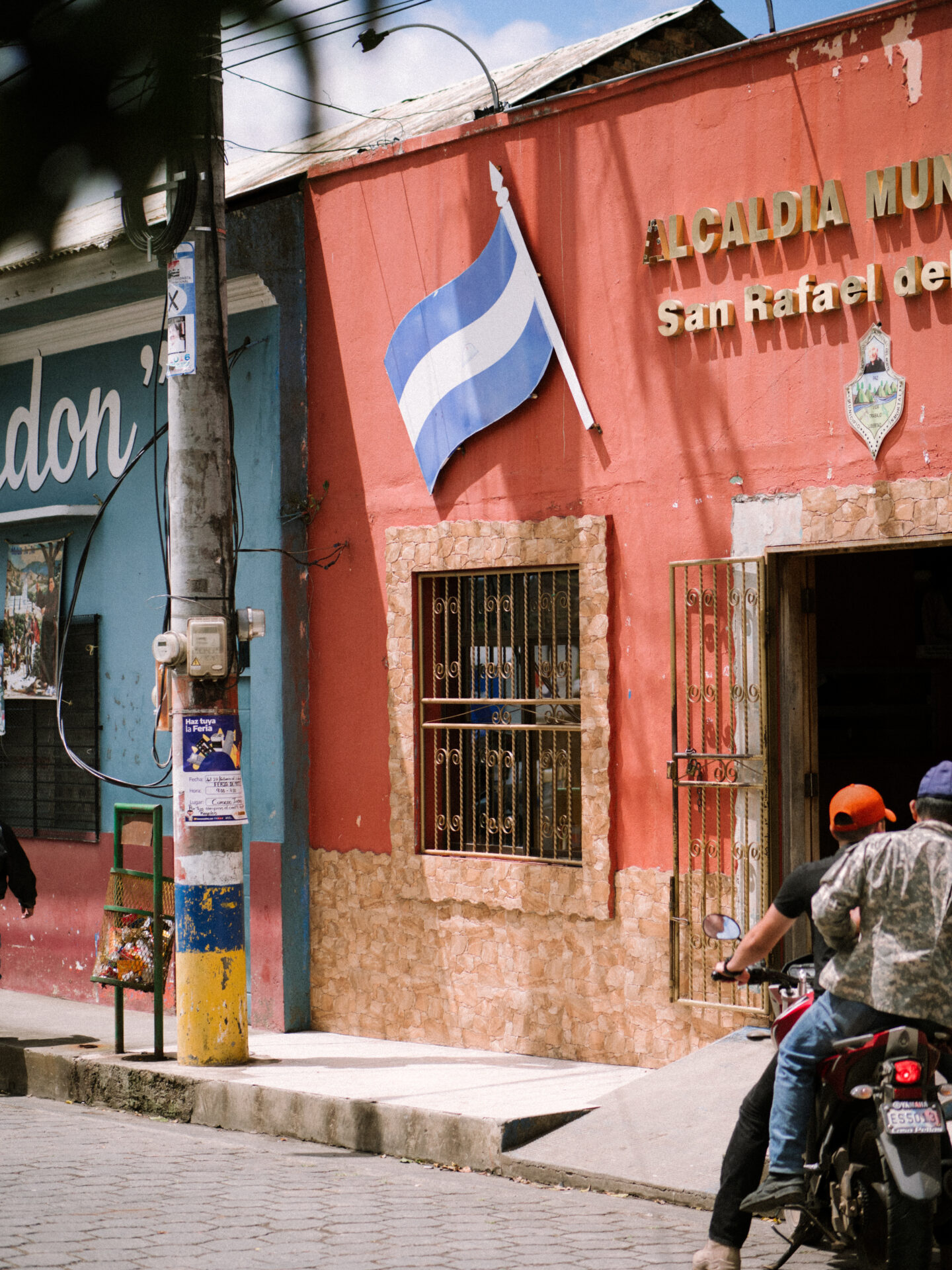 Café de Alturas - Mørkristet kaffe ØKO