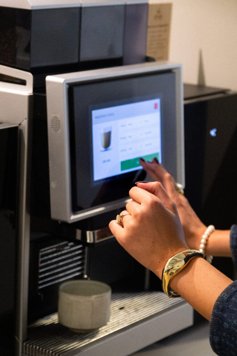 Guide: Vælg den rigtige kaffeløsning til kontoret